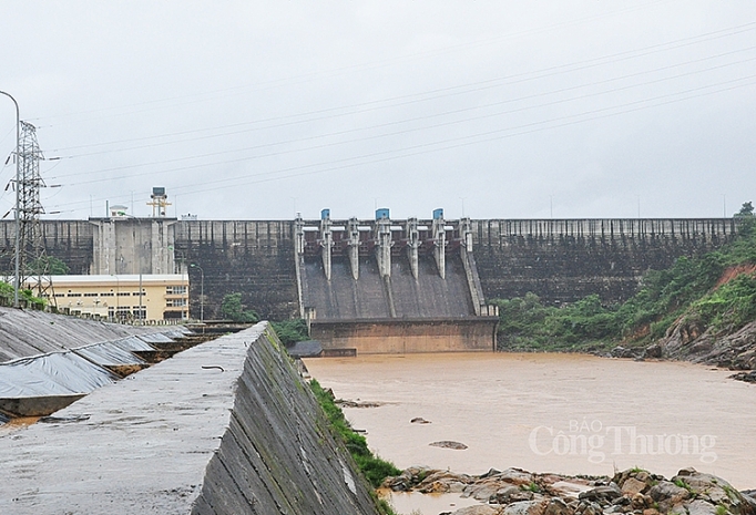 tang cuong cac giai phap dam bao nuoc cho san xuat sinh hoat vung ha du thuy dien