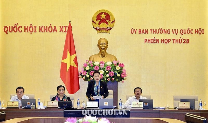 hoan thanh vuot muc cac chi tieu kinh te xa hoi quoc hoi giao