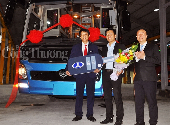 Thành viên BRG bàn giao “Khách sạn di động” HAECO Limousine thứ 150