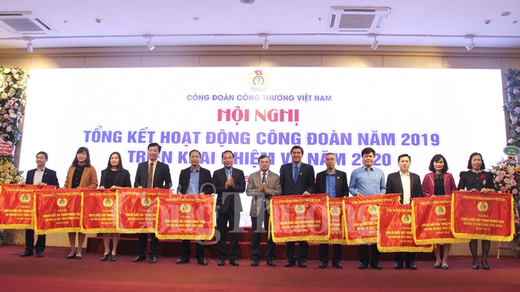 cong doan cong thuong viet nam no luc vi nguoi lao dong