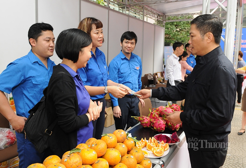 tuoi tre bo cong thuong dong hanh cung nong dan tieu thu nong san