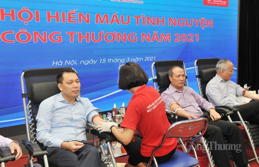 Ngày hội hiến máu tình nguyện Bộ Công Thương năm 2021: Lan tỏa tinh thần trách nhiệm và yêu thương vì cộng đồng