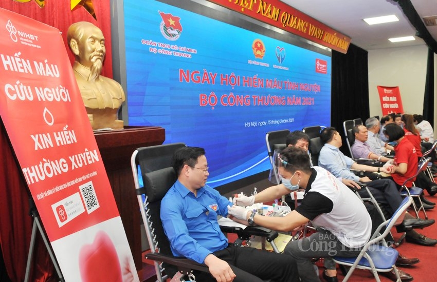 Ngày hội hiến máu tình nguyện Bộ Công Thương năm 2021: Lan tỏa tinh thần trách nhiệm và yêu thương vì cộng đồng