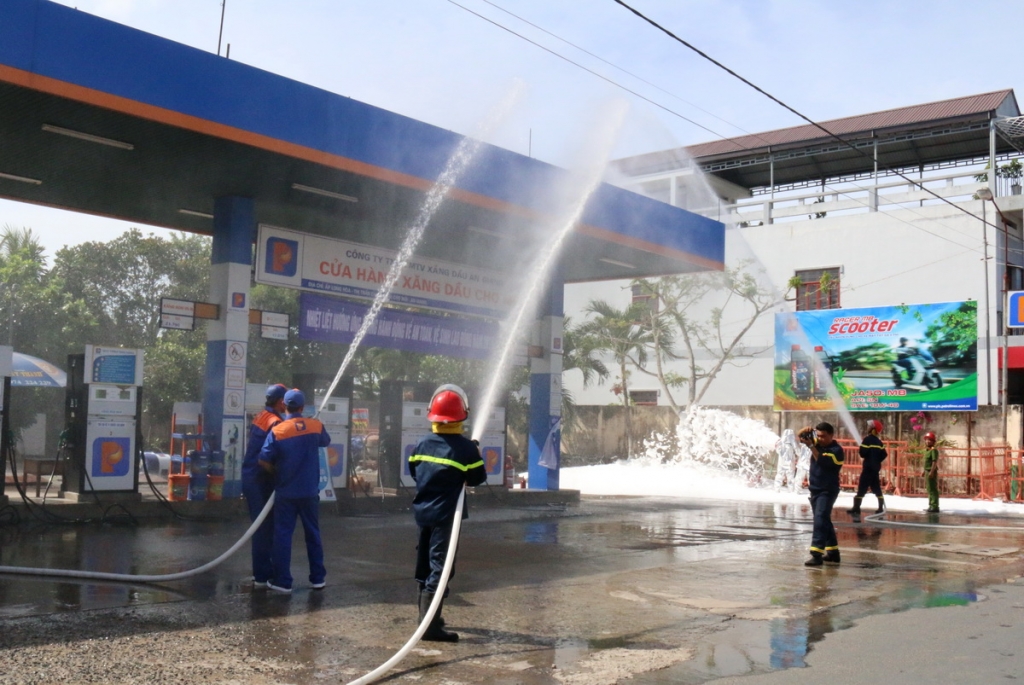 to tu quan an ninh trat tu tai cac cua hang xang dau khanh hoa hieu qua thiet thuc