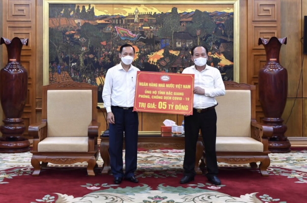 Ngành Ngân hàng dồn lực hỗ trợ Bắc Ninh, Bắc Giang chống dịch Covid-19