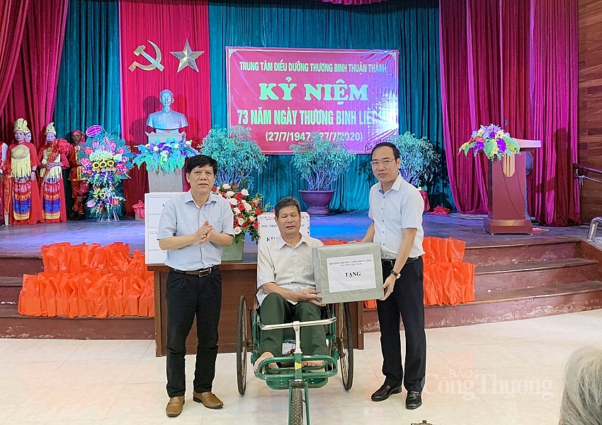 cong doan nganh cong thuong tri an cac benh binh nhan ky niem 73 nam ngay liet sy 2