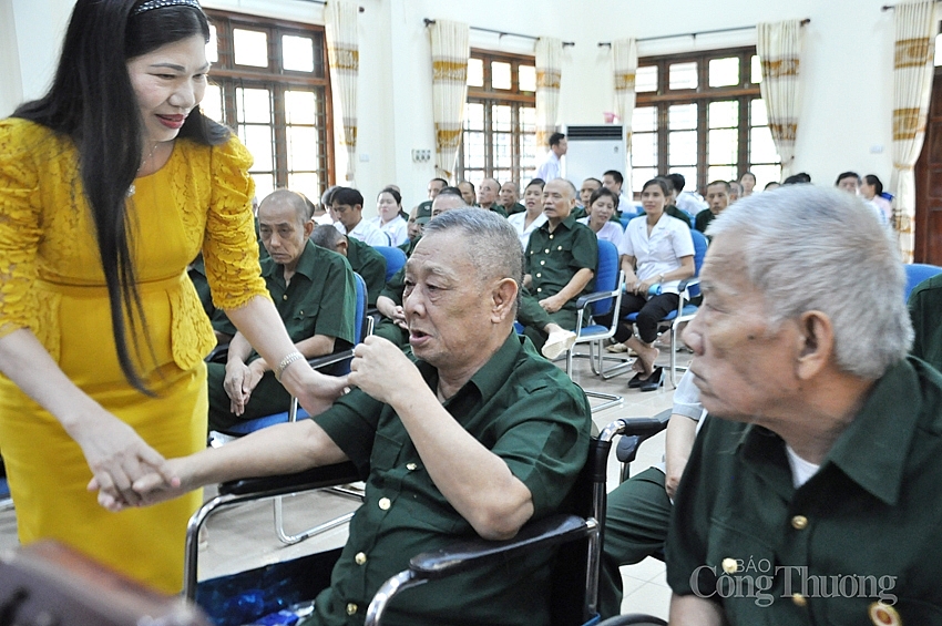 cong doan nganh cong thuong tri an cac benh binh nhan ky niem 73 nam ngay liet sy 3
