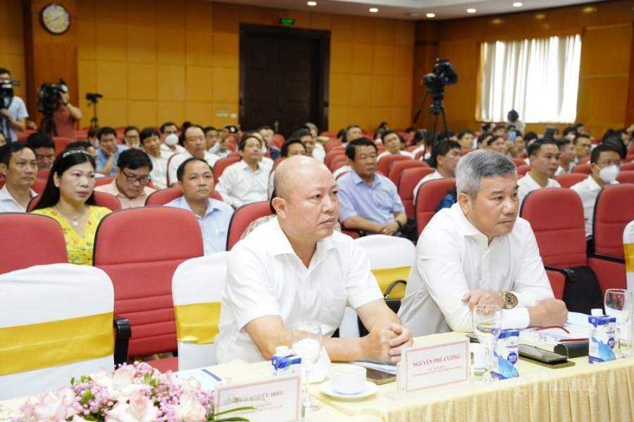 Ngành Công Thương cùng cả nước vượt khó