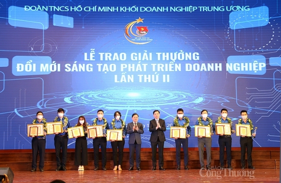 Tuổi trẻ Khối doanh nghiệp Trung ương thi đua đảm nhận 4.000 công trình thanh niên