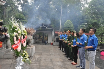 Đoàn thanh niên EVN: Hành trình tri ân đong đầy cảm xúc