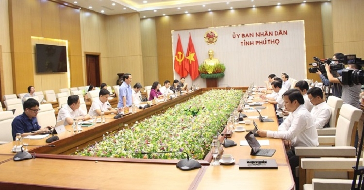 Bộ trưởng, Chủ nhiệm UBDT Hầu A Lềnh làm việc với UBND tỉnh Phú Thọ