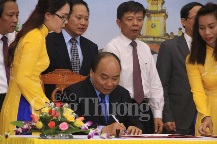 Bộ Thông tin và Truyền thông ra mắt bộ tem đặc biệt “Đại tướng Võ Nguyên Giáp (1911-2013)”