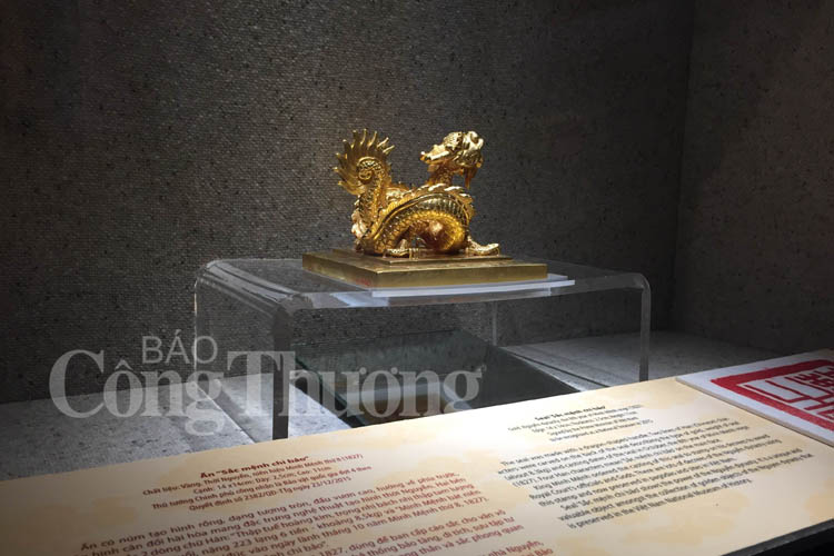 Lần đầu tiên trưng bày đặc biệt về 18 bảo vật quốc gia