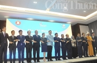 cong bo cuon sach cau chuyen du lich viet nam