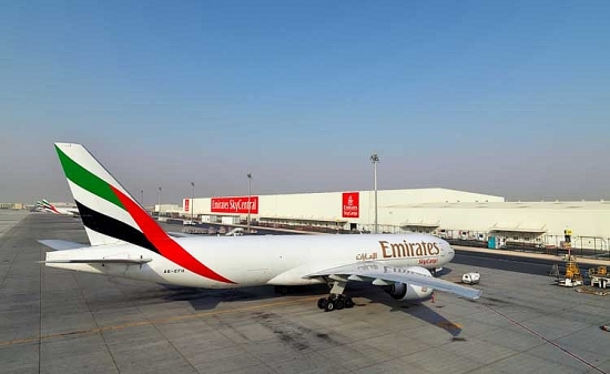 emirates skycargo unicef hop tac phan phoi vaccine ngua covid19