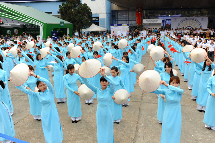 Đẩy mạnh tuyên truyền ứng xử văn minh du lịch