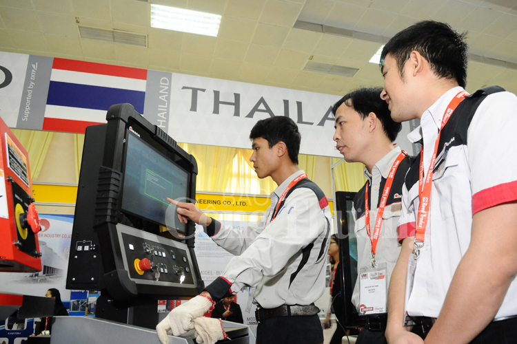 Vietnam Manufacturing Expo 2017 quy tụ 200 thương hiệu công nghiệp hàng đầu