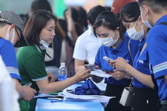 “Sóng Festival”: Thúc đẩy xu hướng thanh toán không dùng tiền mặt