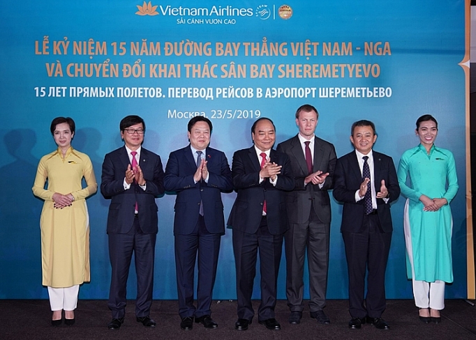 vietnam airlines ky niem 15 nam duong bay thang viet nam nga