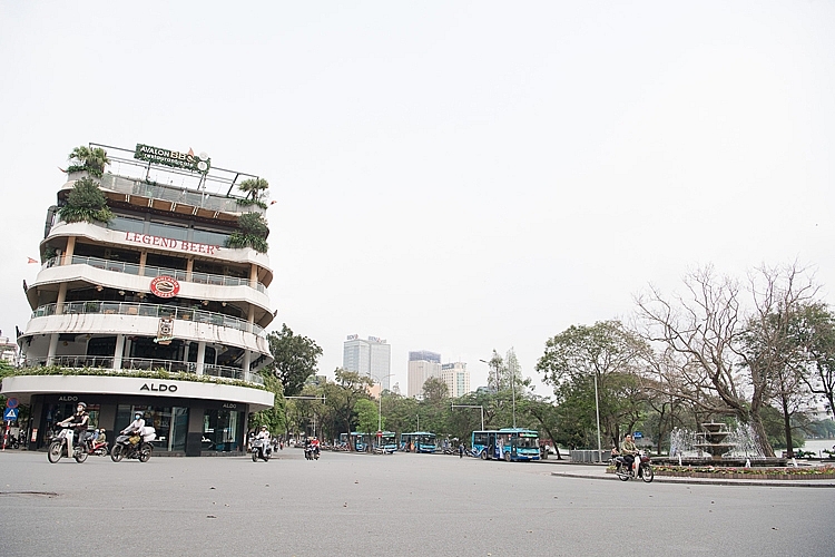 Khách du lịch đến Hà Nội giảm mạnh