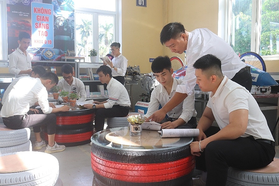 Trường Đại học Sao Đỏ: Góp sức giải cơn “khát” nhân lực cho ngành công nghiệp ô tô