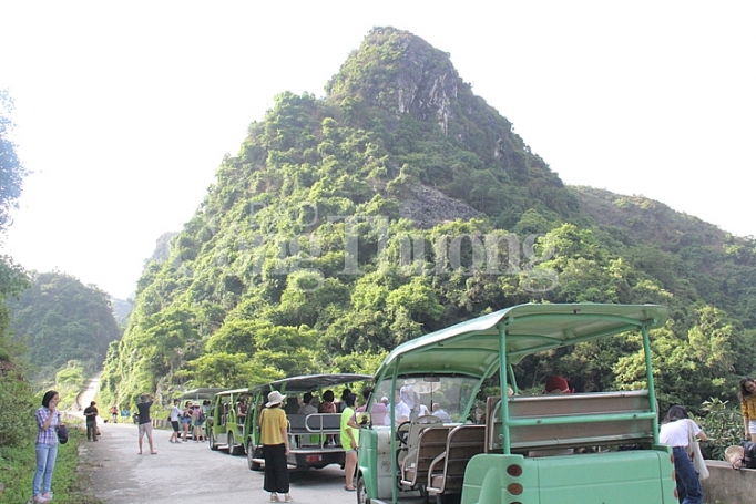 lang chai viet hai khoang troi yen binh