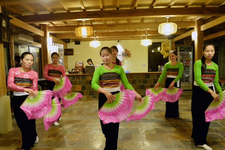 Cha Lang một lần dừng chân