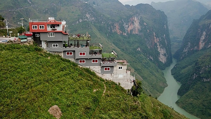 bo van hoa the thao va du lich len tieng ve cong trinh o deo ma pi leng ha giang