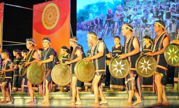 gia lai bao ton di san thuyen doc moc va khong gian van hoa cong chieng cua nguoi gia rai