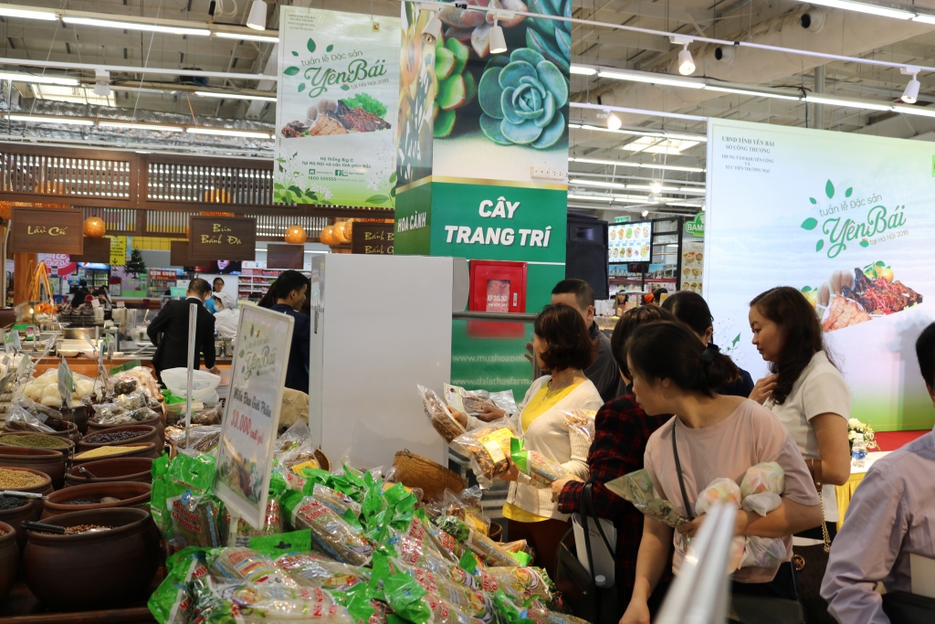 dac san yen bai lan dau quang ba tai ha noi