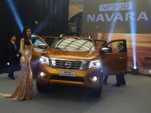 NP300 NAVARA năng suất, phong cách