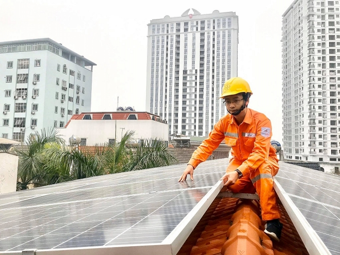 ha noi tien phong su dung nang luong sach