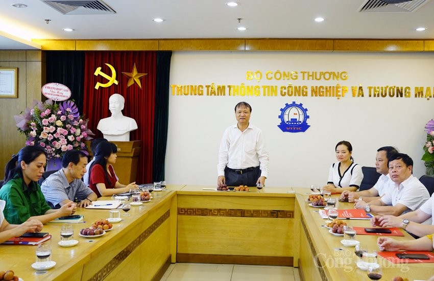 Thứ trưởng Đỗ Thắng Hải thăm và chúc mừng Báo Công Thương nhân Ngày Báo chí cách mạng Việt Nam