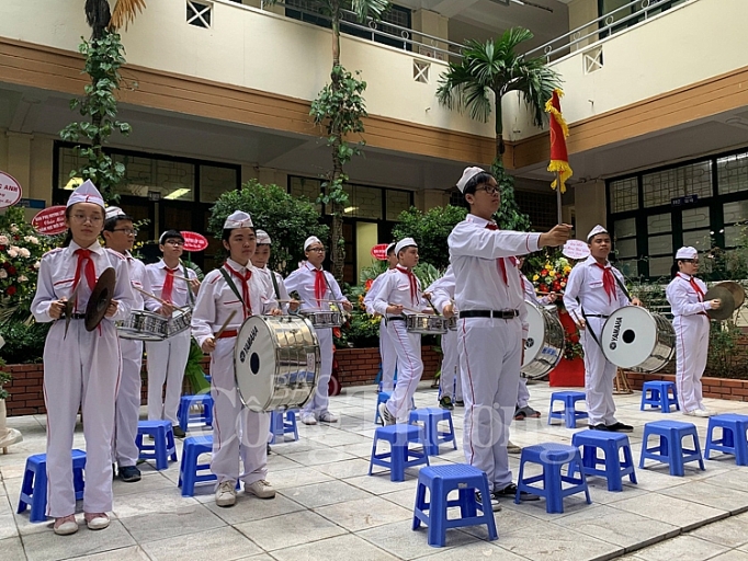 han hoan don chao nam hoc moi