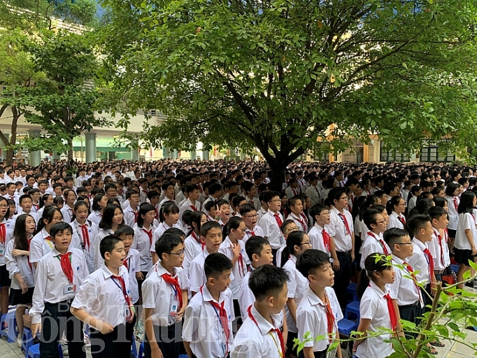 han hoan don chao nam hoc moi
