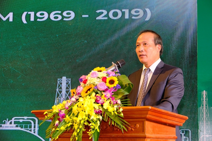 nganh hoa chat tiep tuc giu vung vai tro chu dao trong nen kinh te quoc dan
