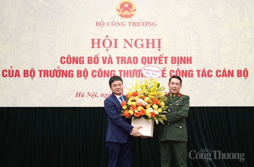 Trao quyết định bổ nhiệm Phó Tổng Biên tập Báo Công Thương