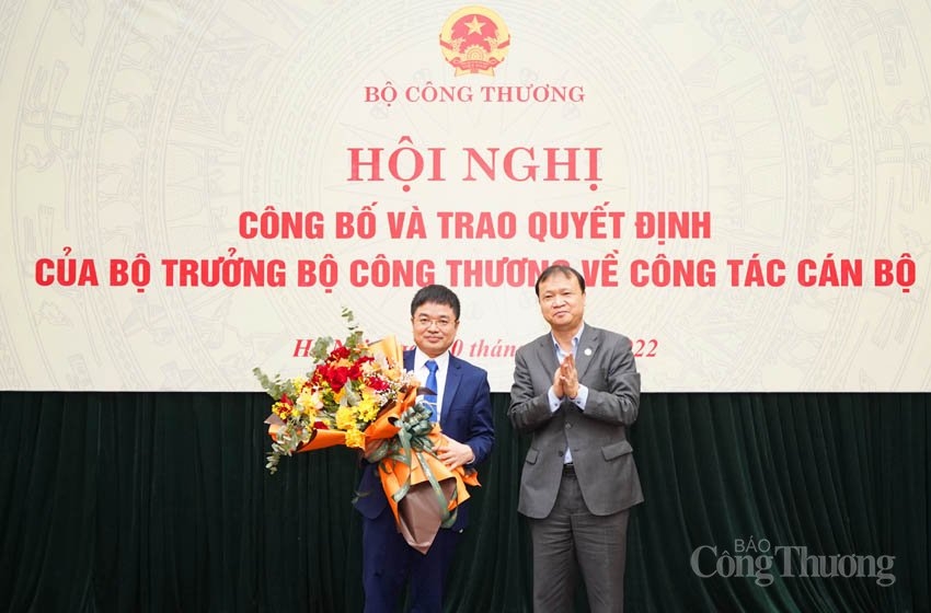 Trao quyết định bổ nhiệm Phó Tổng Biên tập Báo Công Thương