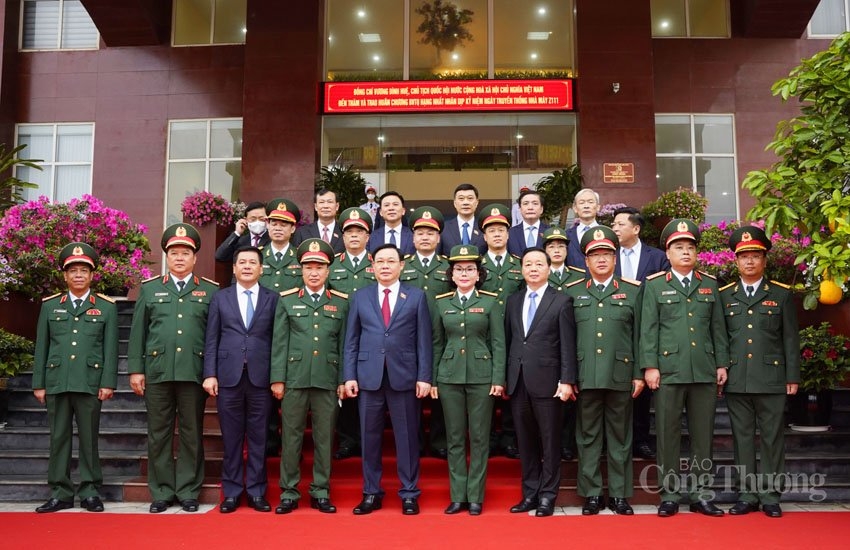 Chủ tịch Quốc hội Vương Đình Huệ: Công nghiệp quốc phòng là một bộ phận hết sức quan trọng của công nghiệp quốc gia