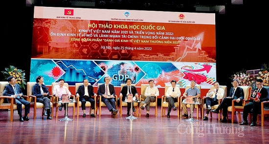 Báo cáo đánh giá kinh tế Việt Nam thường niên năm 2021: Lo nhất lạm phát!