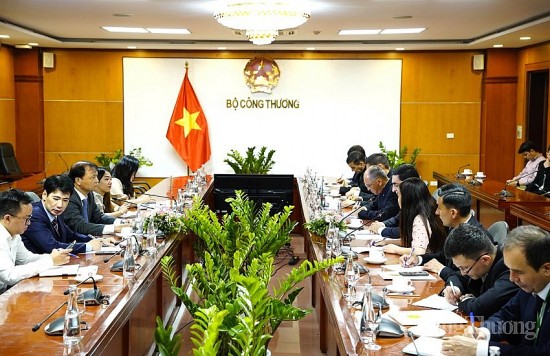 thu truong bo cong thuong do thang hai tiep doan bo ngoai giao turkmenistan
