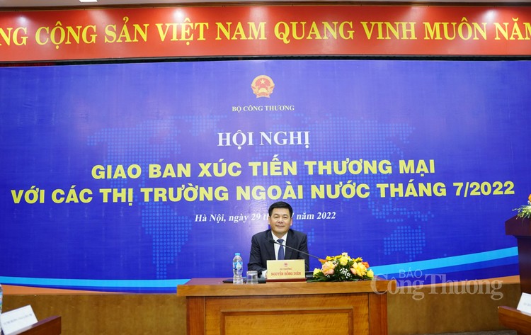 Bộ trưởng Nguyễn Hồng Diên: Hệ thống thương vụ cần chủ động đi đầu trong xúc tiến thương mại