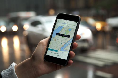 Nhìn từ thương vụ Uber bị thôn tính tại Trung Quốc