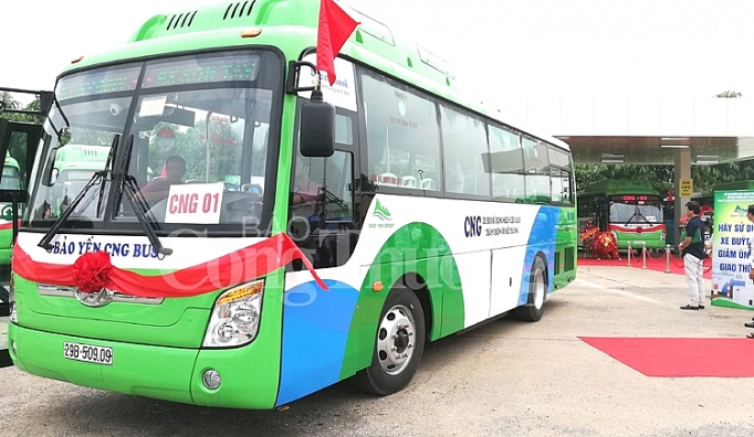 ha noi co xe buyt su dung nhien lieu cng than thien moi truong