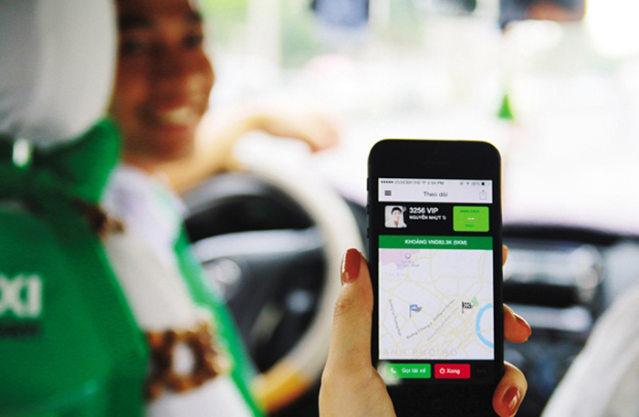 Sao lại "ngại" Uber cùng Grab?