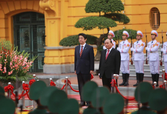 Lễ đón chính thức Thủ tướng Nhật Bản Shinzo Abe