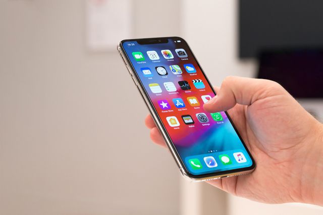 thi truong smartphone cao cap lao dao vi gia dien thoai ngay mot tang