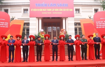 Triển lãm sách về Đảng vinh quang, Bác Hồ vĩ đại