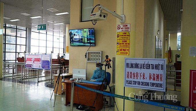 quang ninh kiem soat chat che nguoi nhap canh qua cua khau mong cai