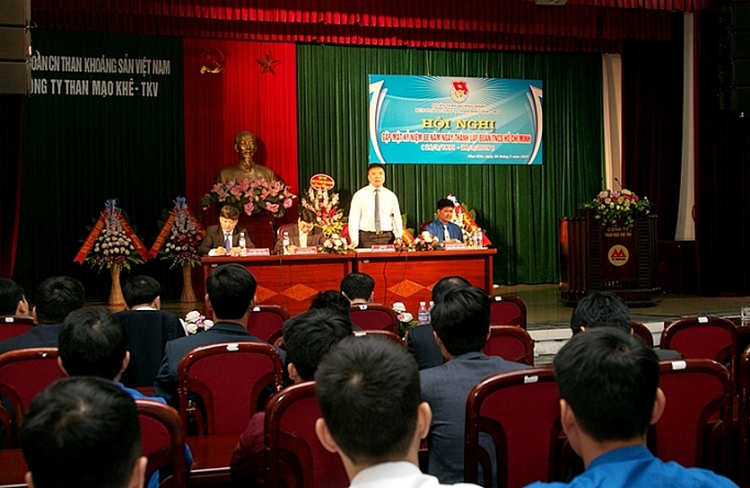 cong ty than mao khe doi thoai voi thanh nien cong nhan
